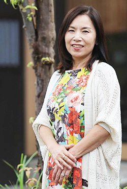 専務取締役　渡邉　三矢子　miyako watanabe 