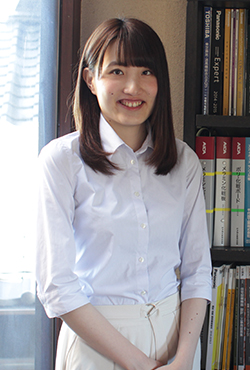 デザイン　ディレクター　加藤　彩夏　kato　ayaka